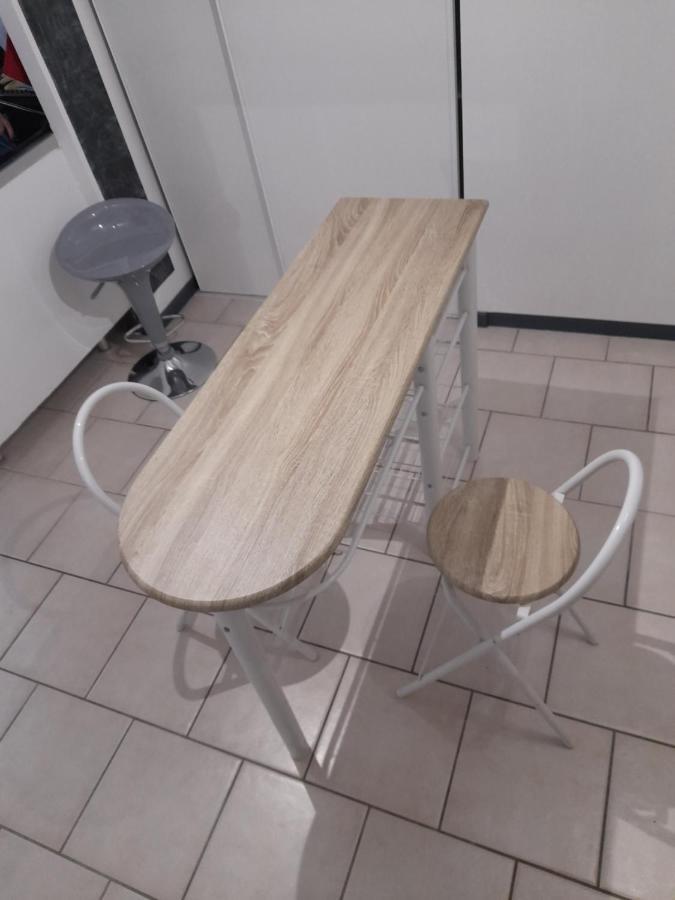 דירות נרבון Chez Sabine Et Patrick מראה חיצוני תמונה
